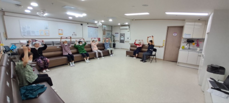 7.25 건스2.jpg