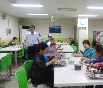 경로식당 참 맛있어용!! 이미지